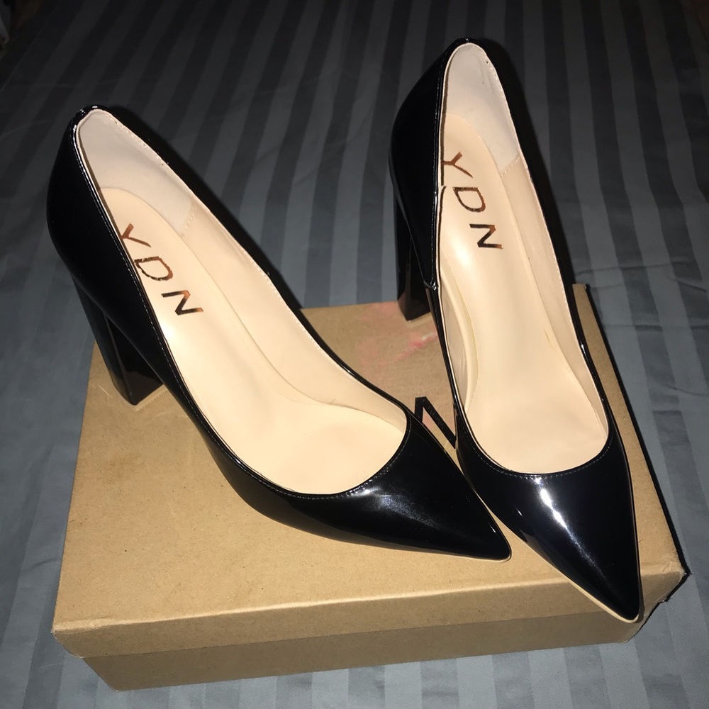 New in box! Black heel pumps
